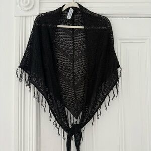 🦊 Forever 21 Black Knit Scarf Wrap